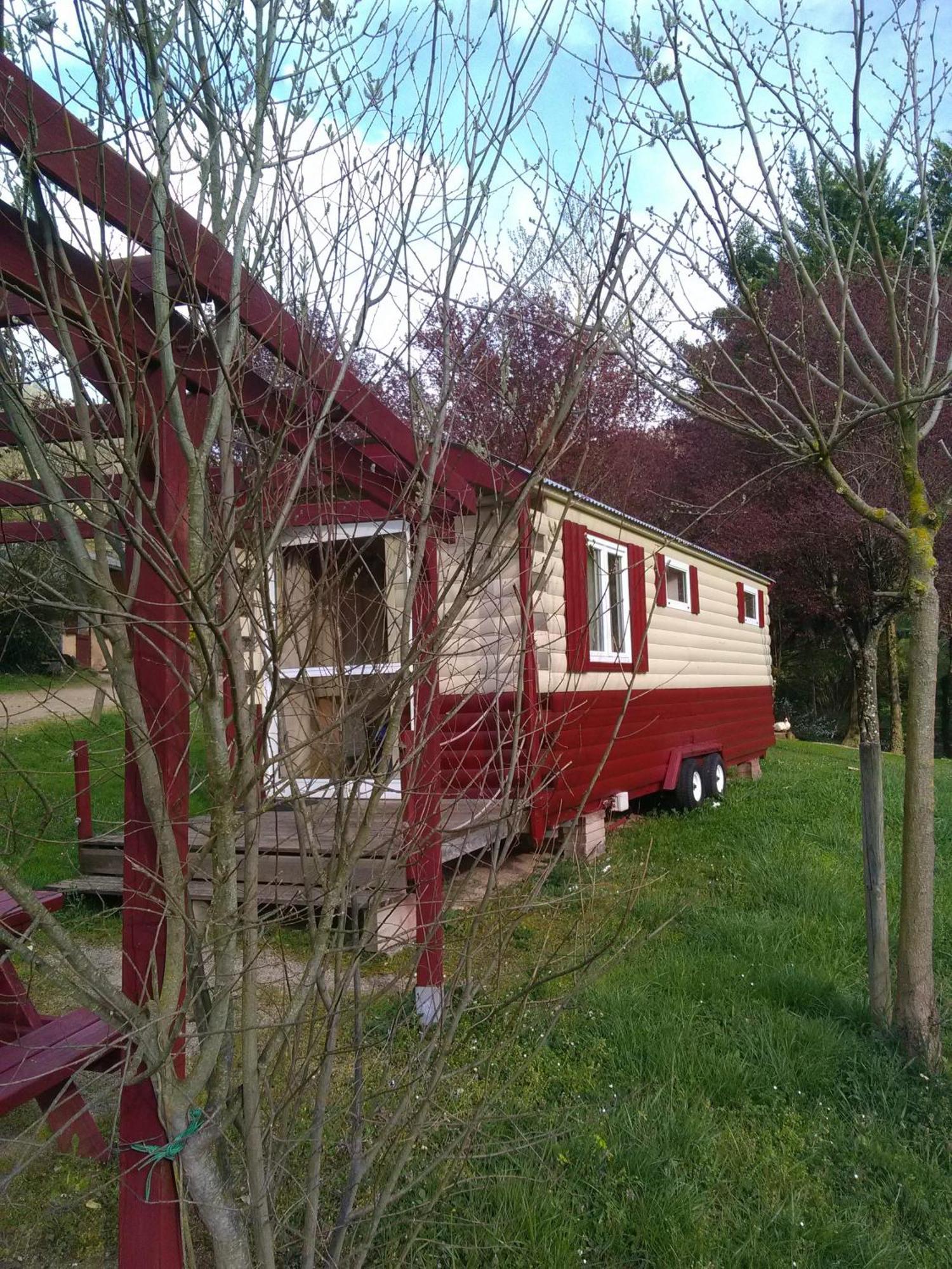 La Fregiere Chalets Clairvaux-d'Aveyron ภายนอก รูปภาพ