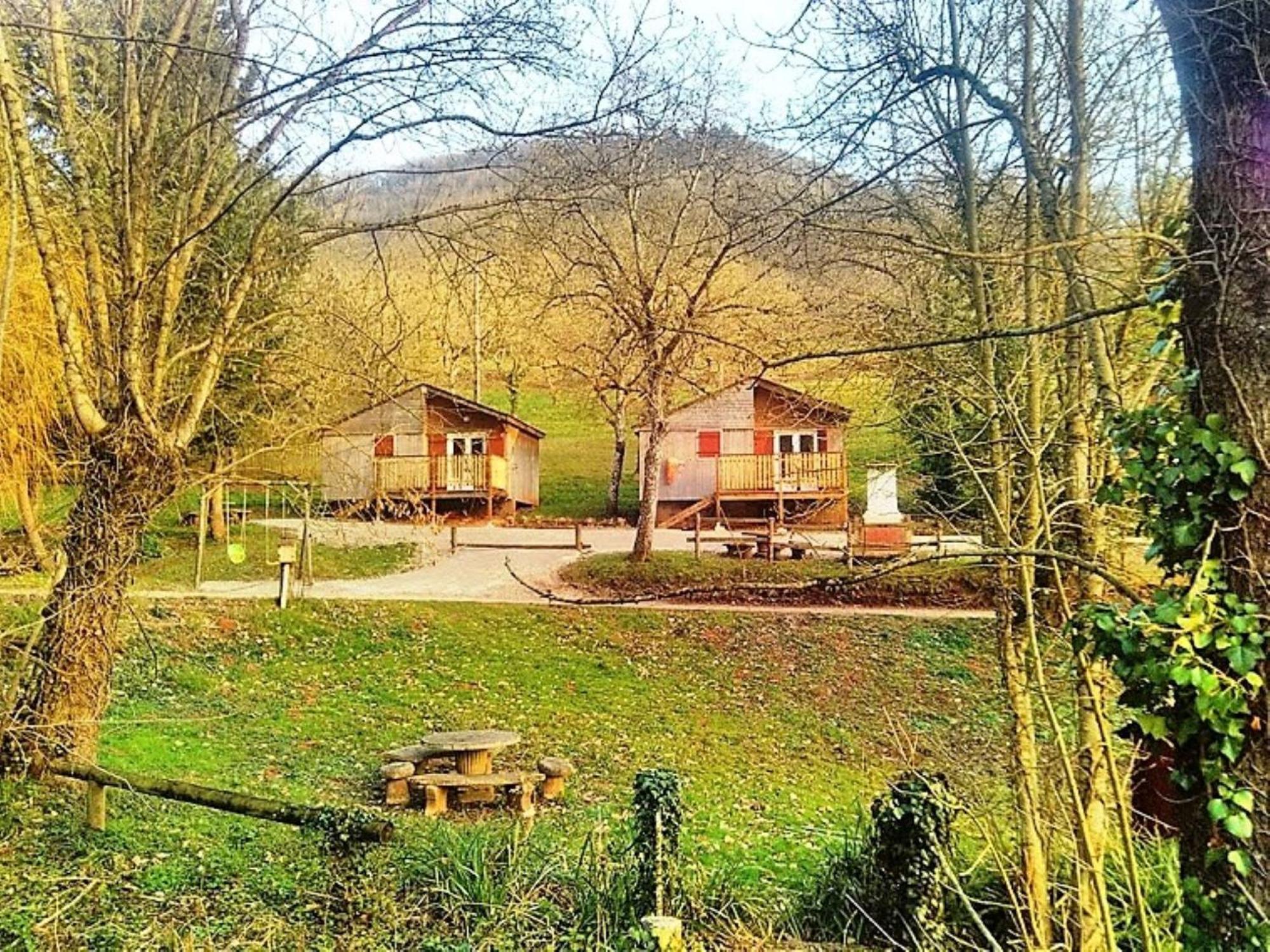 La Fregiere Chalets Clairvaux-d'Aveyron ภายนอก รูปภาพ